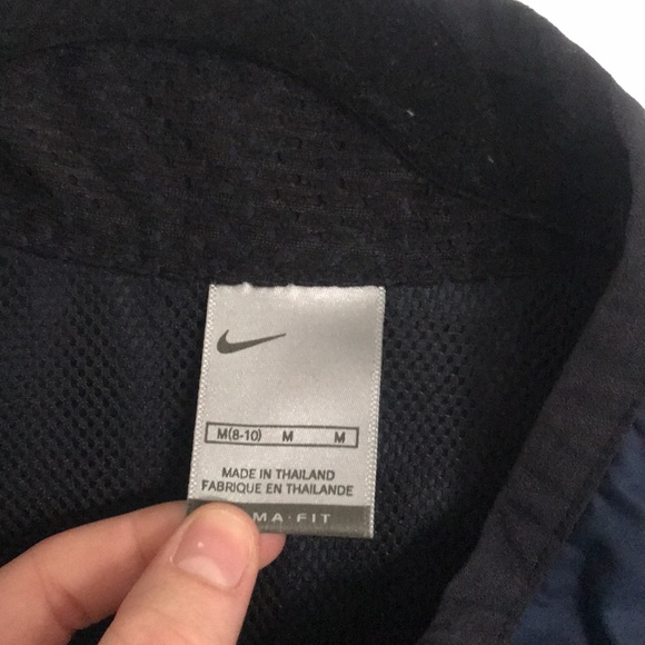 Nike Clima-Fit Windbreaker - Picture 2 of 5